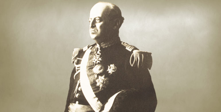 Óscar Raimundo Benavides Larrea